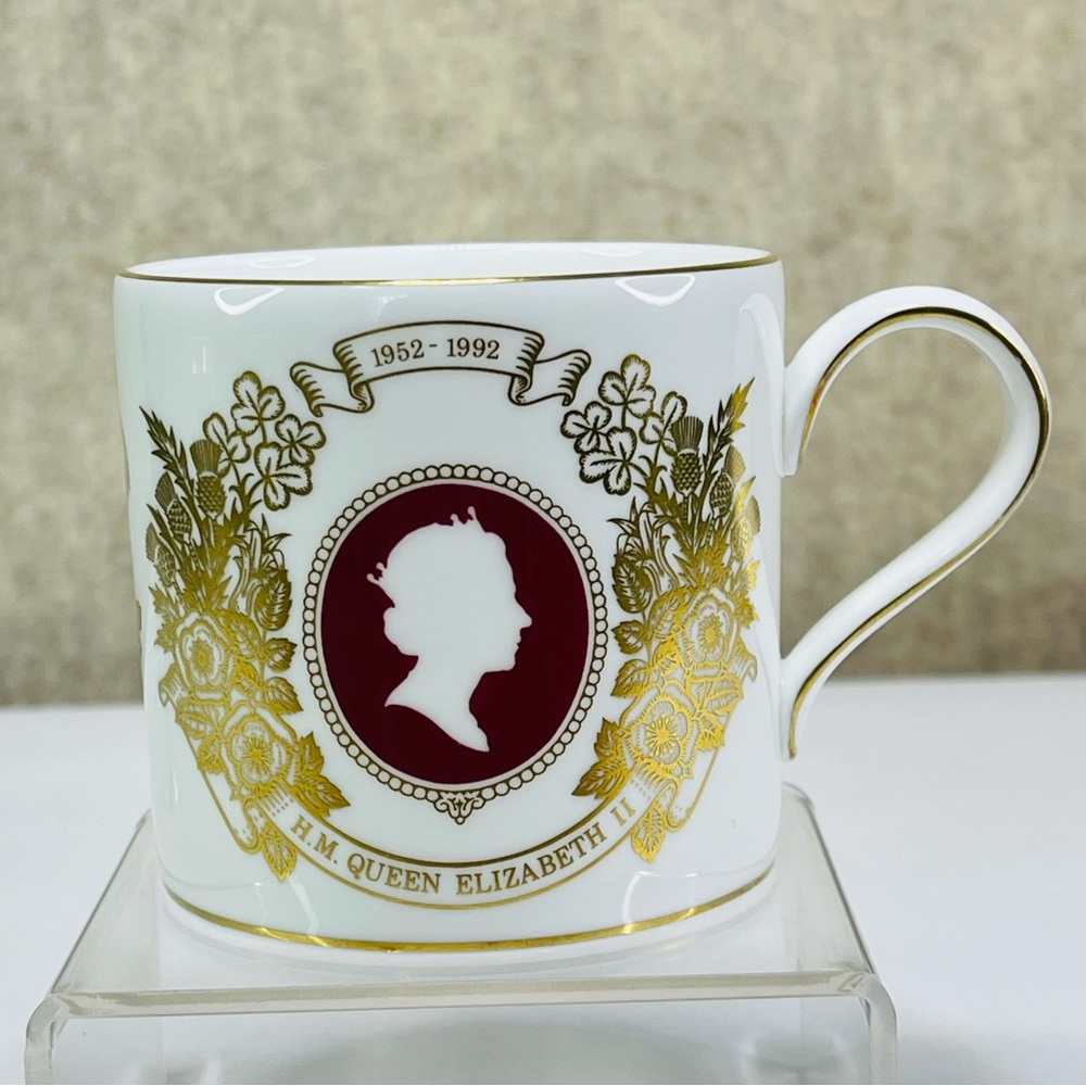 Wedgwood Queen's 40th Anniversary Coronation Collectors Cup